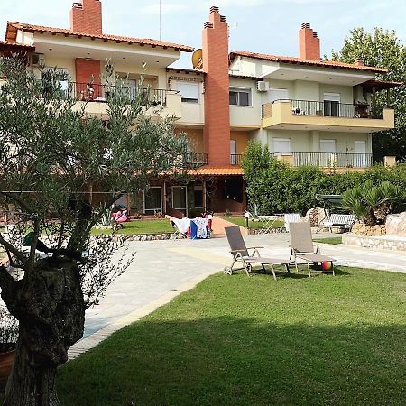 Makis Nest Apart-Hotel Vourvourou Exterior foto