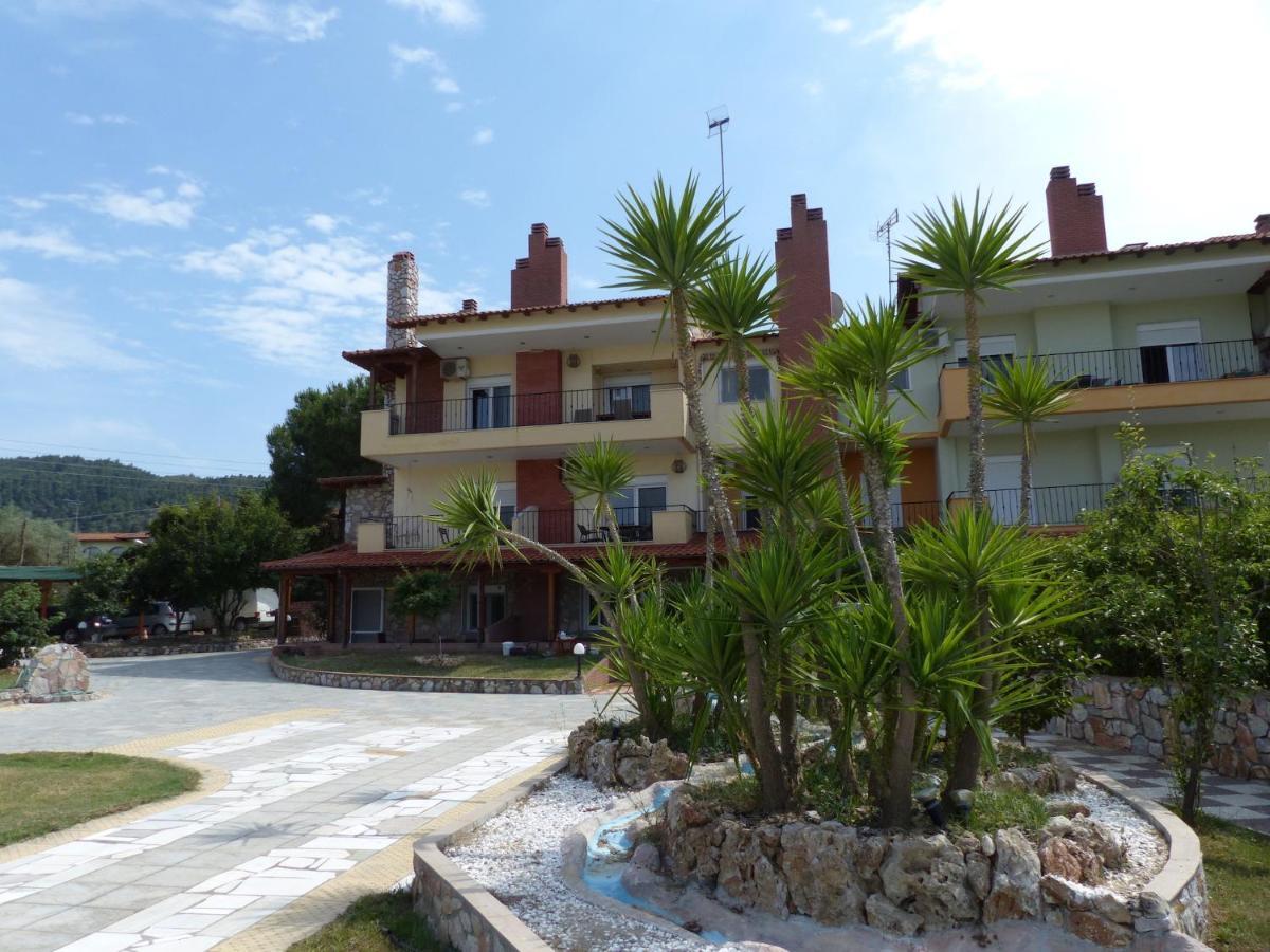 Makis Nest Apart-Hotel Vourvourou Exterior foto