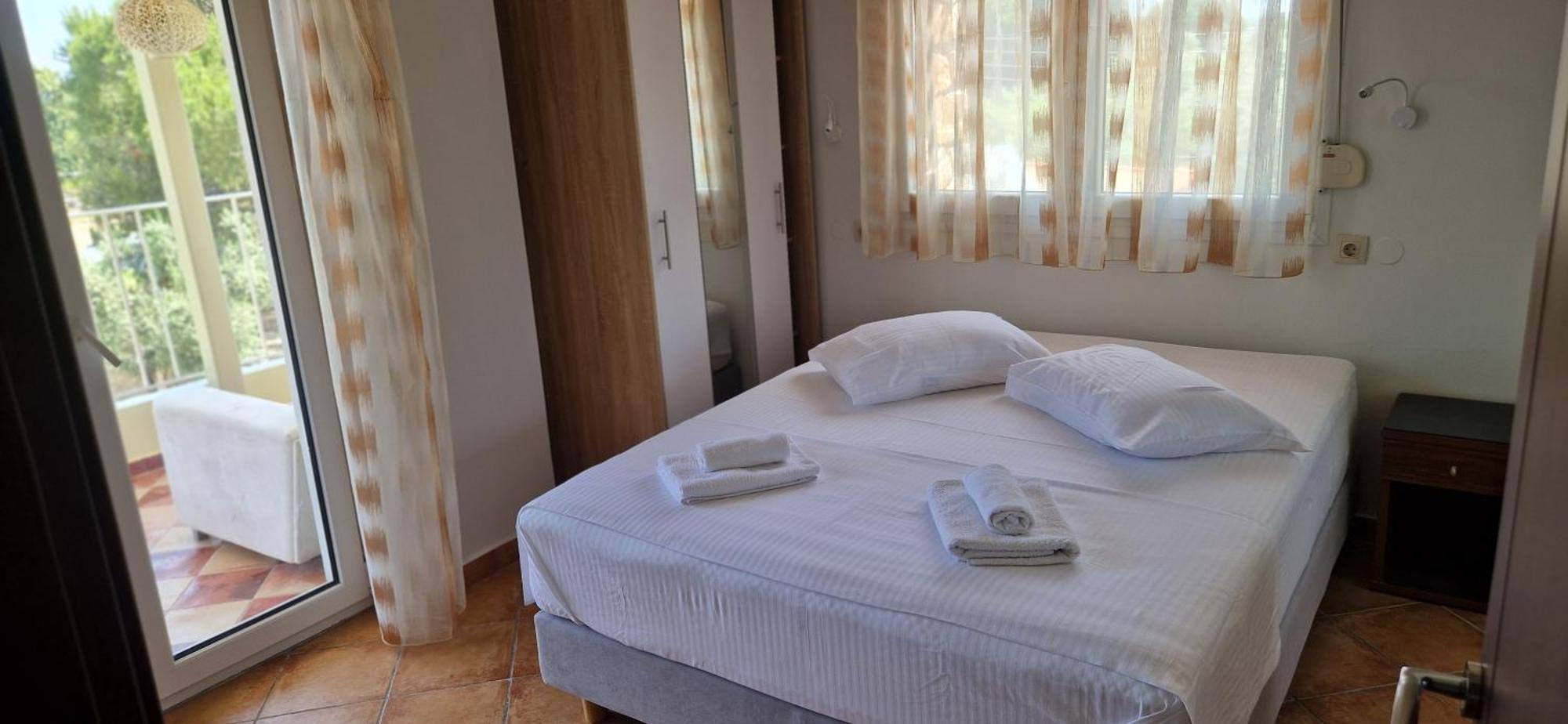 Makis Nest Apart-Hotel Vourvourou Exterior foto